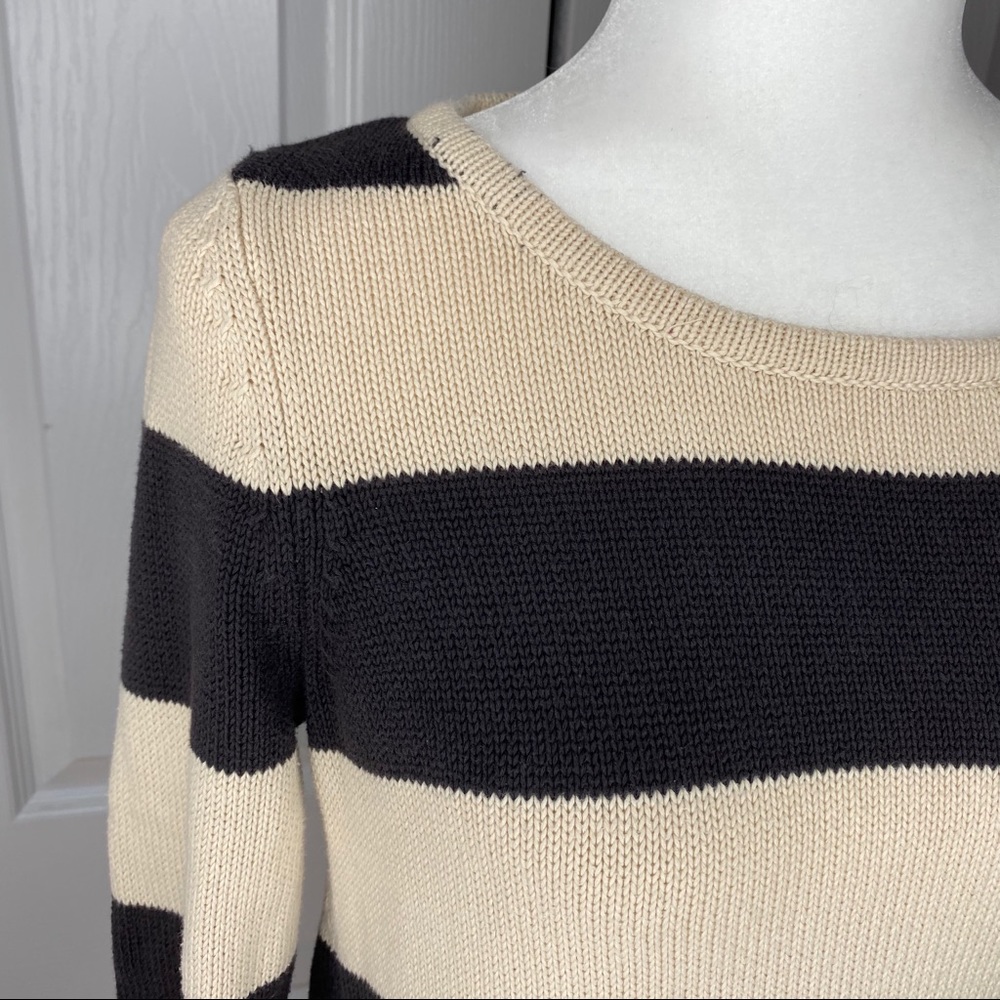 🔥SOLD🔥Gap Striped Knit Sweater Gray Cream Size Medium - Picture 2 of 14